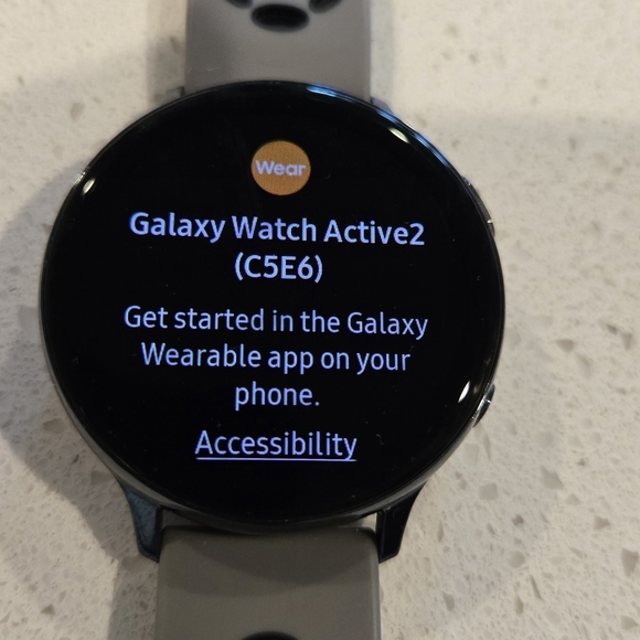 Unisex Samsung galaxy active 2 Watch - Picture 5 of 6